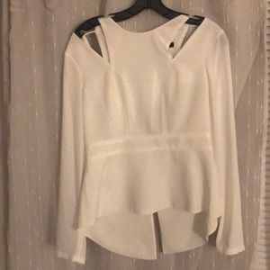 She’s Looking at you Kid!! This BCBGMAXAZRIA 💋💋